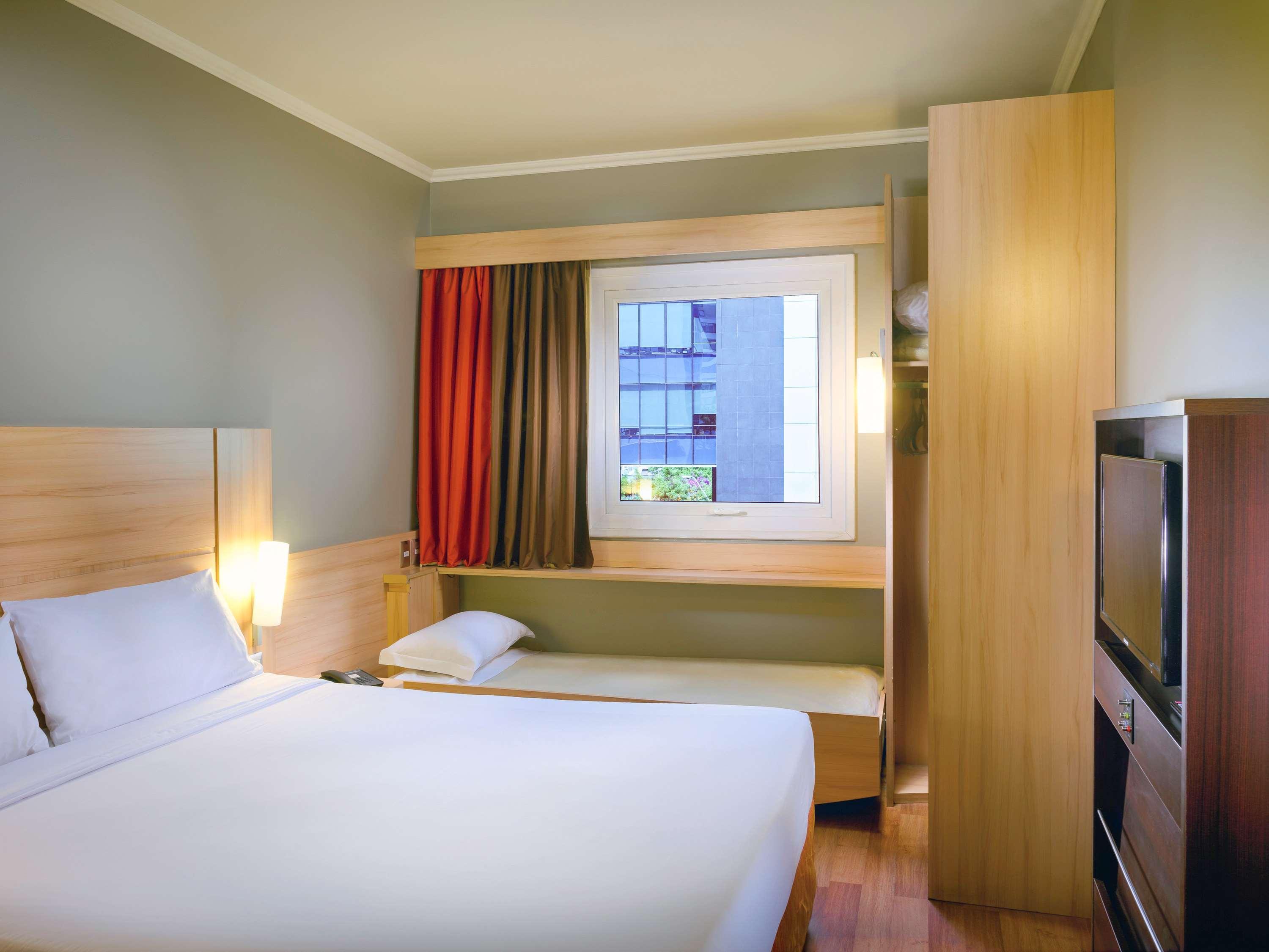 Ibis Santiago Las Condes Εξωτερικό φωτογραφία