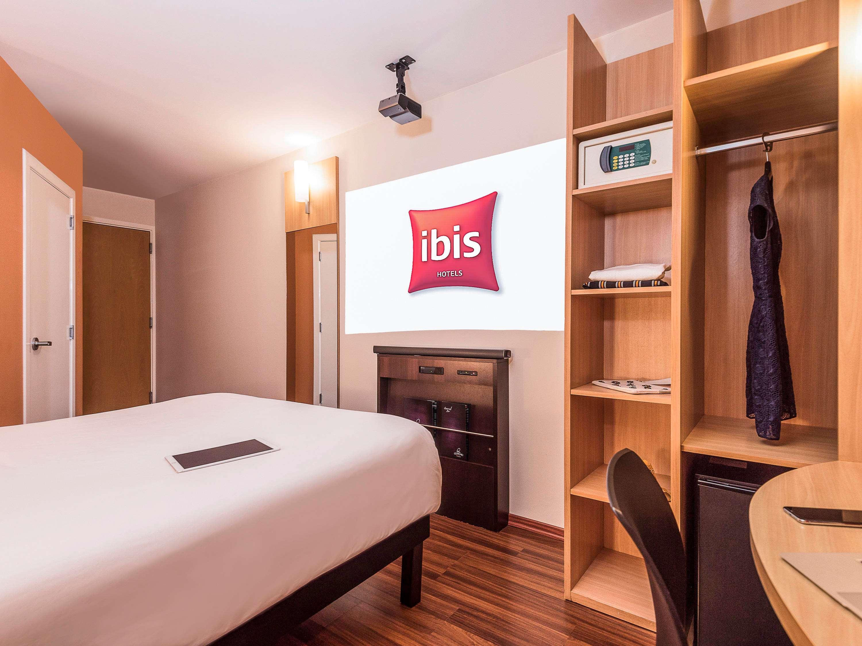 Ibis Santiago Las Condes Εξωτερικό φωτογραφία