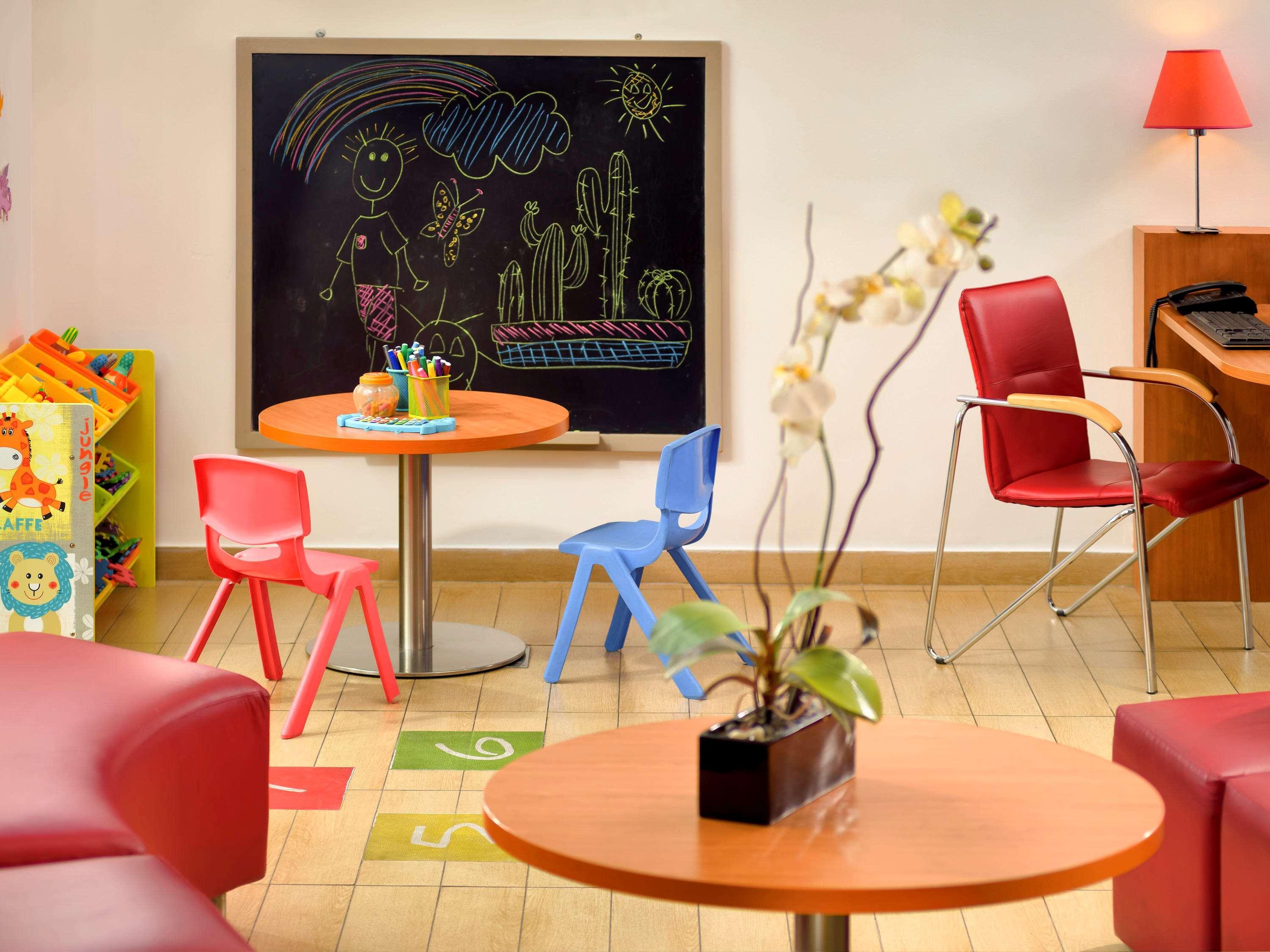Ibis Santiago Las Condes Εξωτερικό φωτογραφία