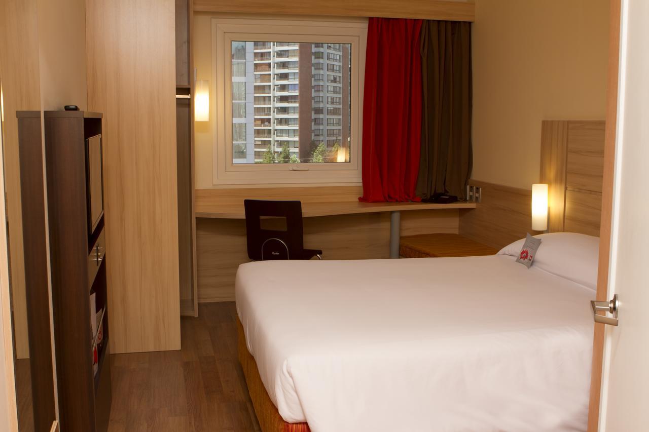 Ibis Santiago Las Condes Εξωτερικό φωτογραφία